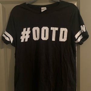 Victoria Secret Pink t shirt